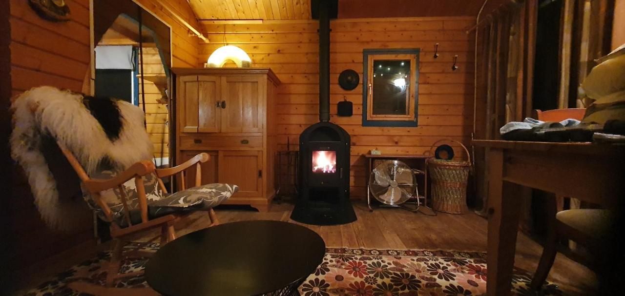 Chalet in paradise garden Velden Bagian luar foto